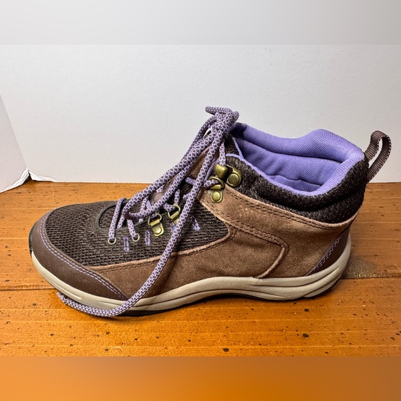 VIONIC Cypress 1st Ray Technology - Women's Hiking Shoes Size 7.5 Brown/Purple - Picture 11 of 14